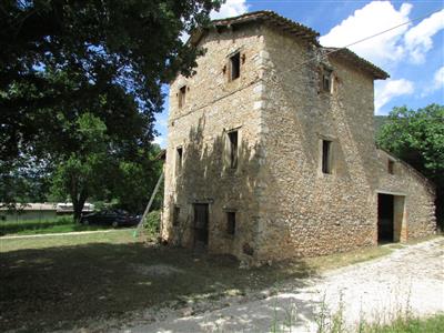 Casale da ristrutturare - a Massa Martana a Colpetrazzo, Massa Martana