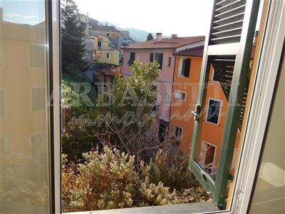 Appartamento - Quadrilocale a Castiglione Chiavarese