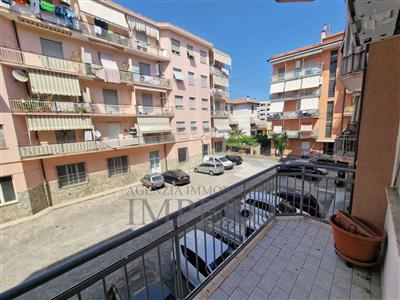 Appartamento - Quadrilocale a Centro Studi, Ventimiglia