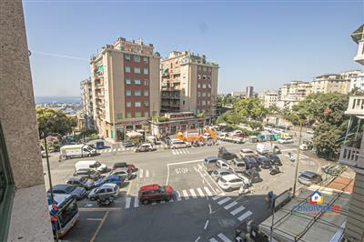 Appartamento - Bilocale a San Teodoro, Genova