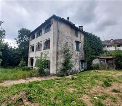 Indipendente - Villa a Castelnuovo Nigra