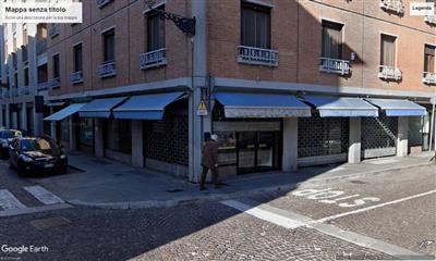 Locale commerciale - Oltre 3 vetrine a Parma