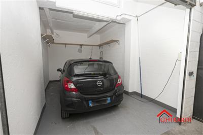 Garage / Posto Auto - Singolo a Sestri Ponente, Genova
