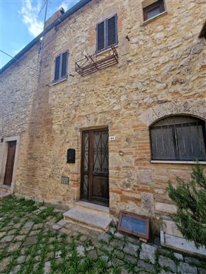 Semindipendente - Porzione di casa a Lugnano in Teverina