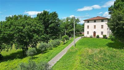 Villa di prestigio  - Buone condizioni a Sud, Lucca