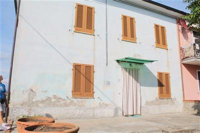 Porzione di casa in buono stato di 140 mq. a Orentano