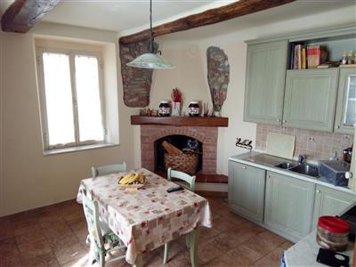 Casa semindipendente in buono stato di 98 mq. a Romagnano