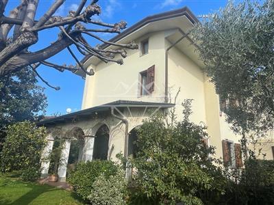 Casa semindipendente in buono stato di 220 mq. a Cervaiolo