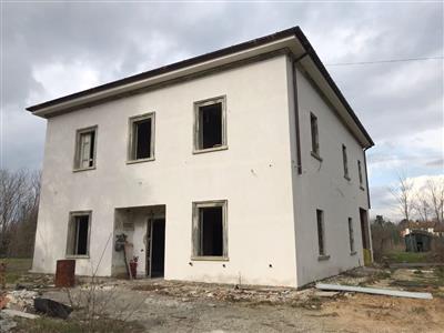 Casa singola in buono stato di 380 mq. a Orentano