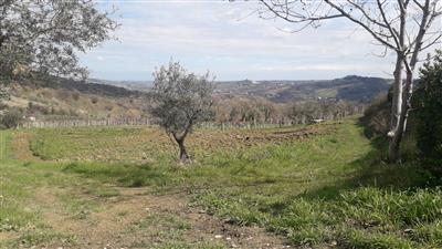 Terreno a Bucchianico in provincia di Chieti