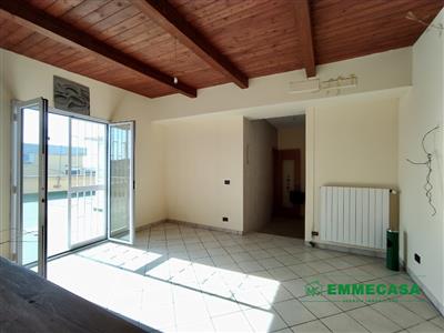 3975813_vendita-appartamenti-bari-rif-oqh-39-attico-con-terrazzo-a-livello-e-zbzv7uxg.jpg