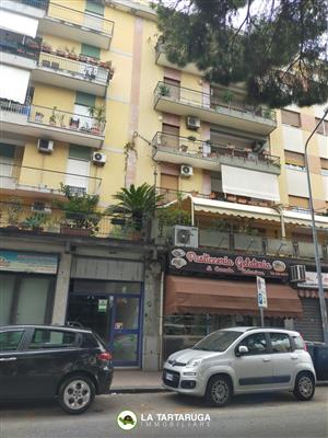 Negozio/locale commerciale in Vendita a Messina