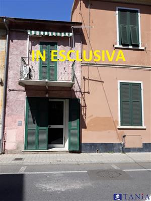 Casa Semi-indipendente in Vendita a Carrara