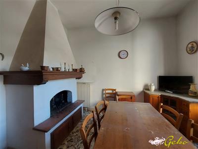 7035140_vendita-appartamenti-siena-rif-era-567-appartamento-con-garage-zukb2aro.jpg