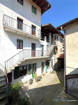 7226938_vendita-casa-di-corte-como-rif-lon27-casa-storica-con-cortile-di-1irbbfbl.jpg