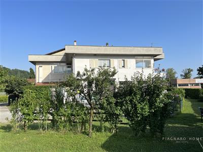 7439575_vendita-case-indipendenti-massa-carrara-rif-shl-179-villa-con-giardino-owlwvp2n.JPEG