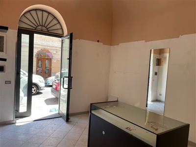 7655024_vendita-negozi-locali-commerciali-palermo-rif-p-895760-pressi-y1vdqoun.jpeg