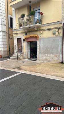 7659536_affitto-uffici-laboratori-e-negozi-bari-rif-uvf-763-locale-6xefbrdy.jpg