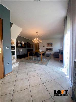 7711382_vendita-appartamenti-padova-rif-dcvl218-due-carrare-appartamento-mxuiwxe4.jpeg