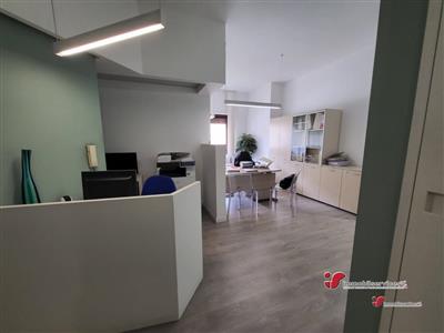 7723518_affitto-appartamento-palermo-rif-vnr-33495-appartamento-ufficio-l8udzjzm.jpg