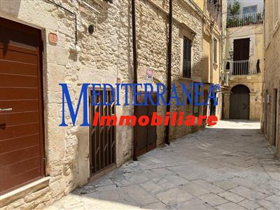 Deposito in vendita a Ruvo di Puglia Centro storico