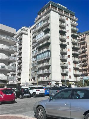 Appartamento in vendita a Taranto rione italia