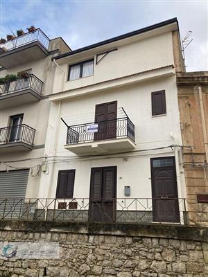 Casa indipendente in vendita a Vicari CENTRO STORICO