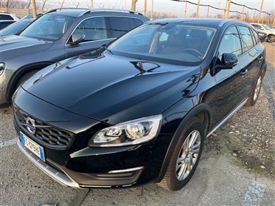 VOLVO V60 Cross Country D3 Geartronic Business