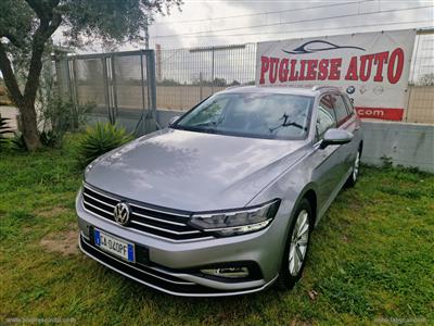 VOLKSWAGEN Passat Variant 2.0 TDI DSG Business BMT