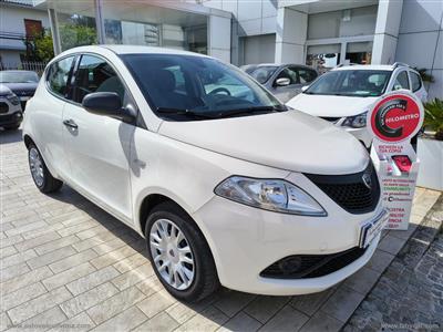 LANCIA Ypsilon 1.2 69 CV 5p. GPL Ecochic Ele.Bl