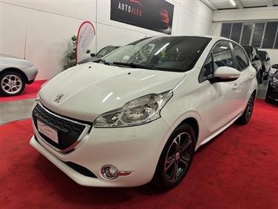 PEUGEOT 208  1.4 hdi 8v Allure 5p  Utilitaria (05/2015)