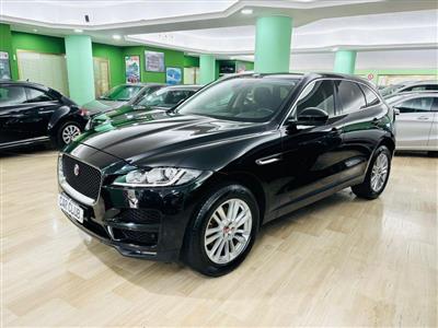 JAGUAR F-Pace  2.0d 180 CV AWD aut. Portfolio Suv (01/2019)