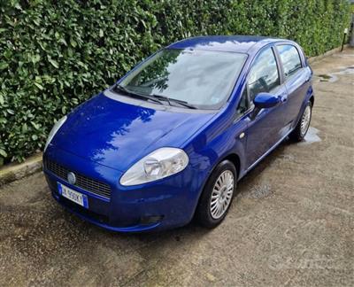 FIAT Grande Punto 1.3 MJT 75 CV 5p. Active Due Volumi (04/2006)